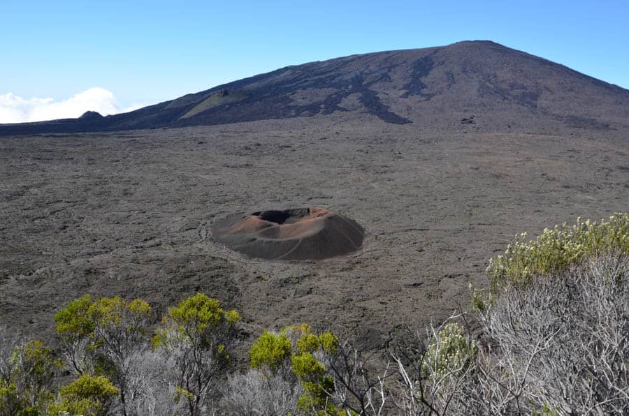 Le Piton de la Fournaise depuis le Bigaradier